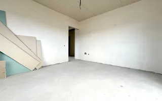 Casa  tip duplex /Zona strazii Urusagului. - Poză 16