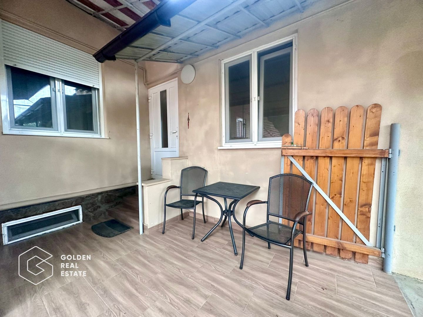 Casa centrala cu 3 camere, curte privata și gradina - Poză 17