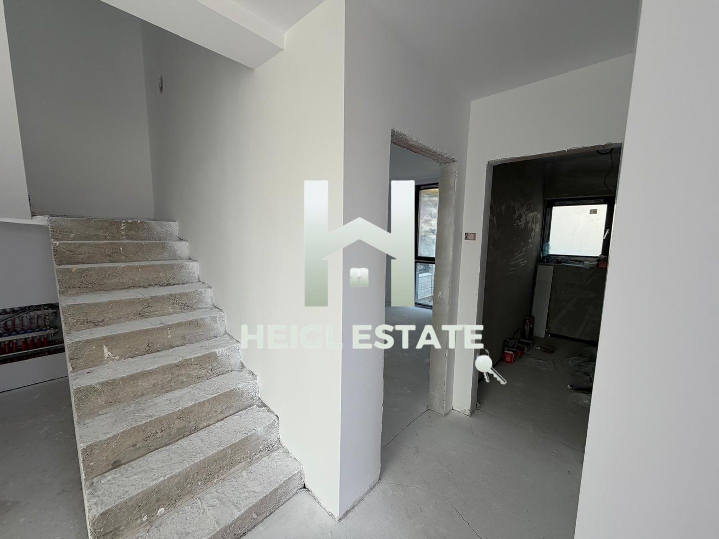 Duplex de vanzare cu 4 camere in Mosnita Noua - Poză 5
