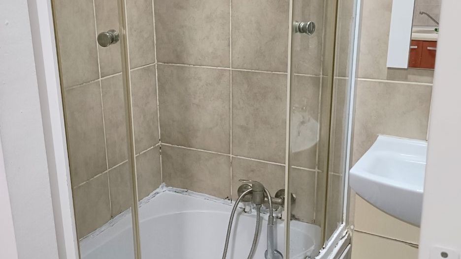 De vanzare garsoniera micro 40, et. 3/3, 27.000 euro - Poză 4