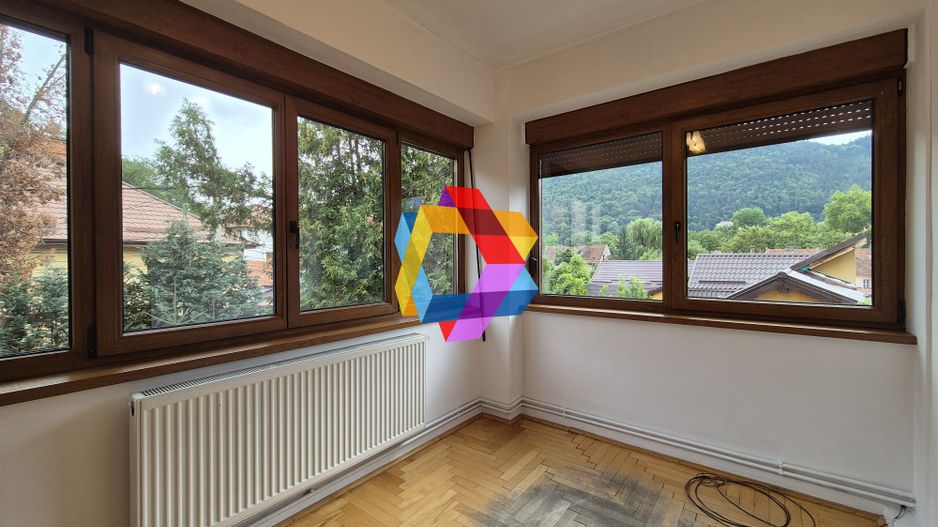 Casa 270mp zona centrala - Poză 11