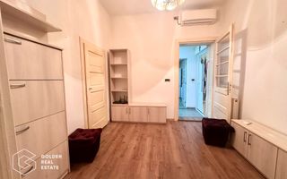Casa centrala cu 3 camere, curte privata și gradina - Poză 10