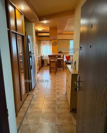 Garsoniera Spatioasa Utilata Mobilata Dristor Baba Novac - Poză 9