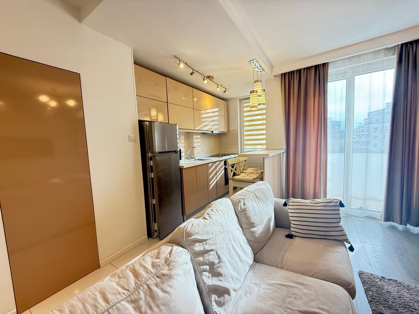 OPORTUNITATE ‖ 2 CAMERE ‖ COMPLET RENOVAT ‖  ULTRACENTRAL ‖  FARA RISC ‖ - Poză 3