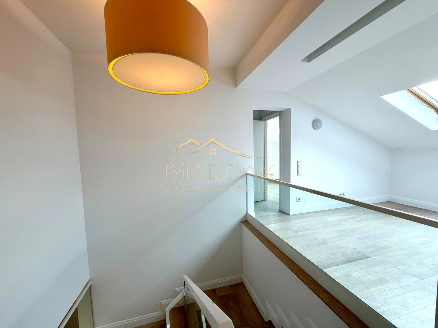 Vila cu 9 camere *900 teren* & piscina privata // Pipera - Poză 31