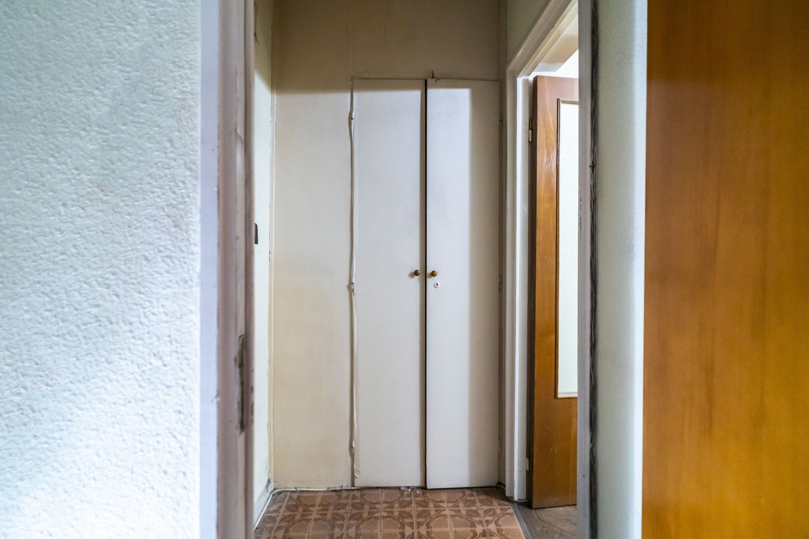 Drumul Taberei 3 camere, 4/10, bloc stradal, c-tie 1980, bucatarie mare, 2 bai - Poză 11