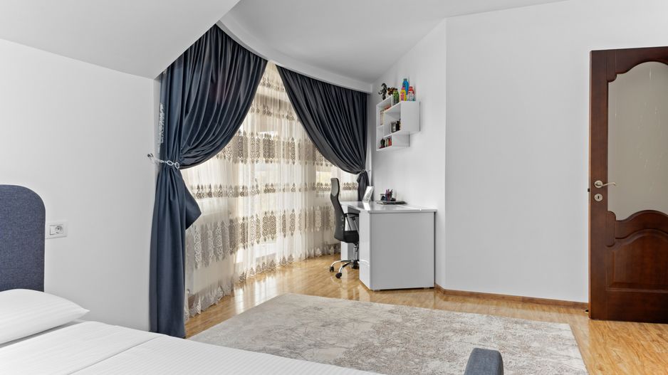 DE VANZARE  Vila 9 camere Colentina - Poză 42