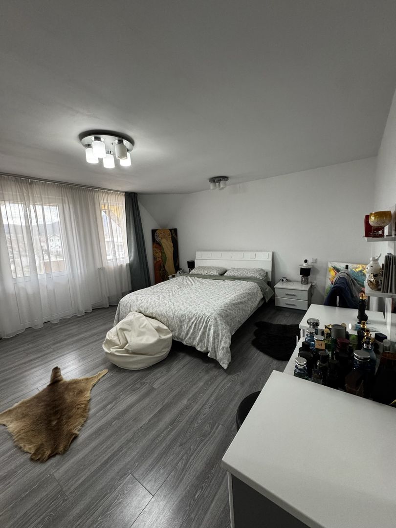 Casa de Vânzare cu lac - Poză 9