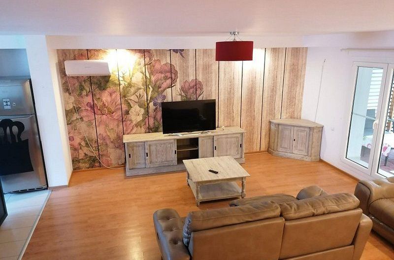 Vila tip N 4 camere in Cosmopolis, mobilata si utilata - Poză 1