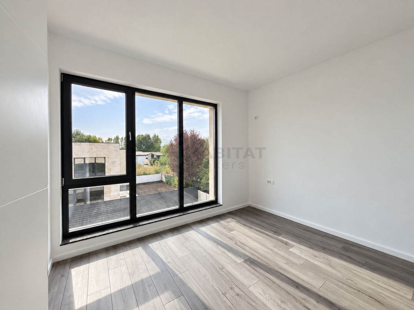 Vilă cu 6 camere, teren 420 mp, Tunari-zona Primariei - Poză 14