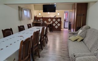 Casă de Vânzare | Piscină Interioară | Spațiu de Relaxare - Poză 18