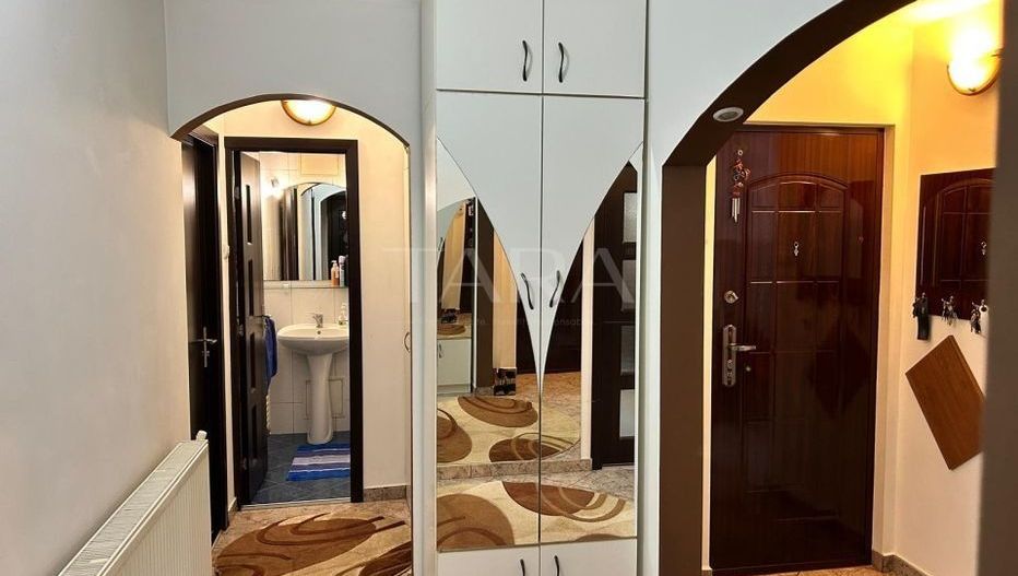 Apartament cu 4 camere decomandat, ideal pentru o familie! - Poză 3