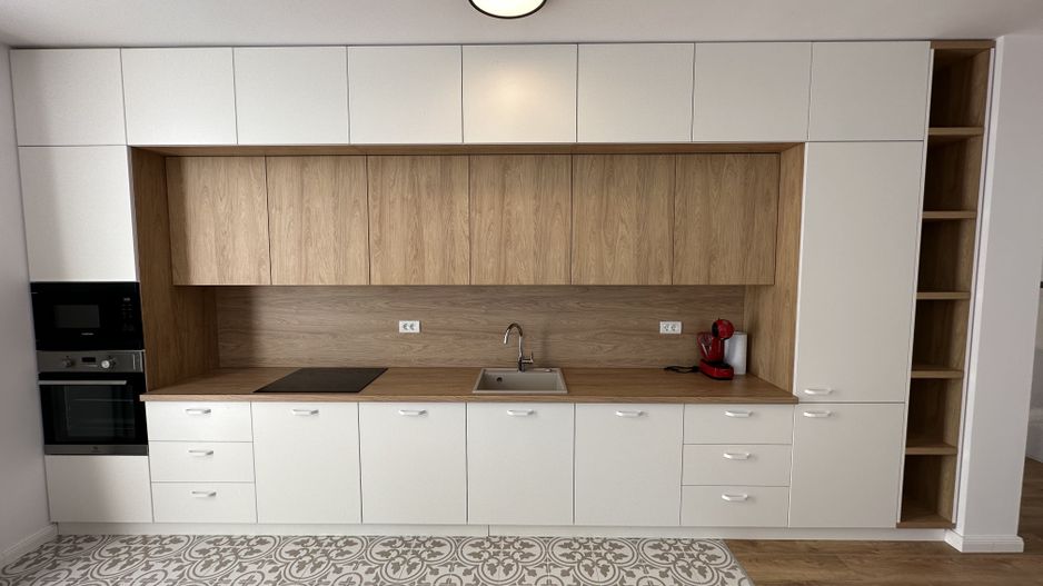 Apartament  3 camere zona Centrala - Poză 4