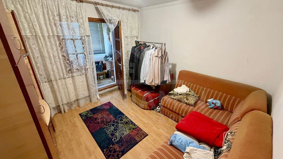 4 camere decomandate - Craiovita Noua - etaj 2 cu 2 bai - bloc 1982 - - Poză 12