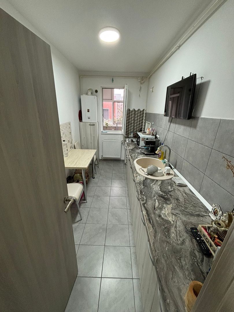 GARSONIERA COCHETA CENTRALA PROPRIE LOC PARCARE ZONA METALURGIEI - Poză 5