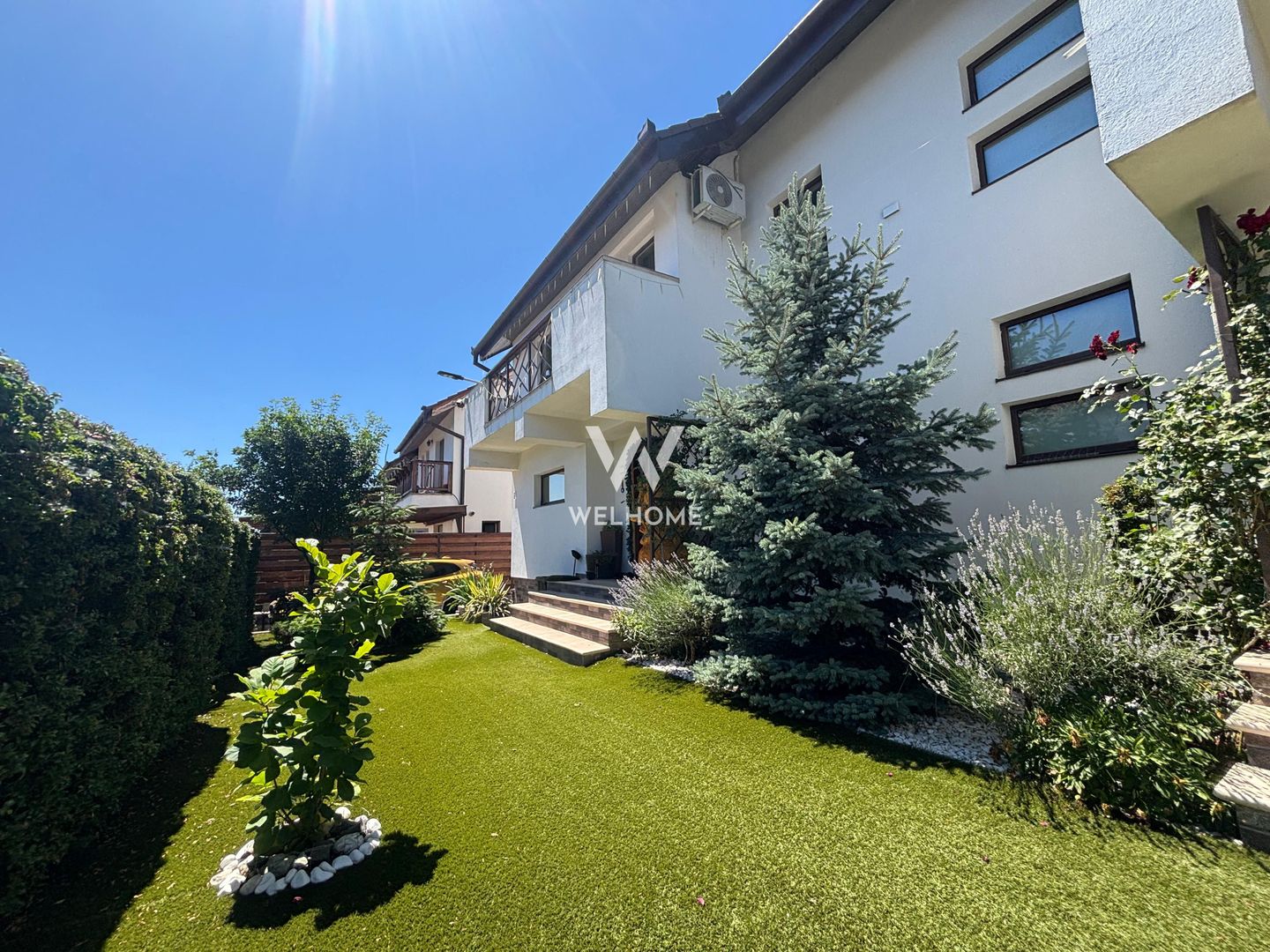 Casă amenajată de designer, garaj și pod locuibil - Șelimbăr - Poză 1