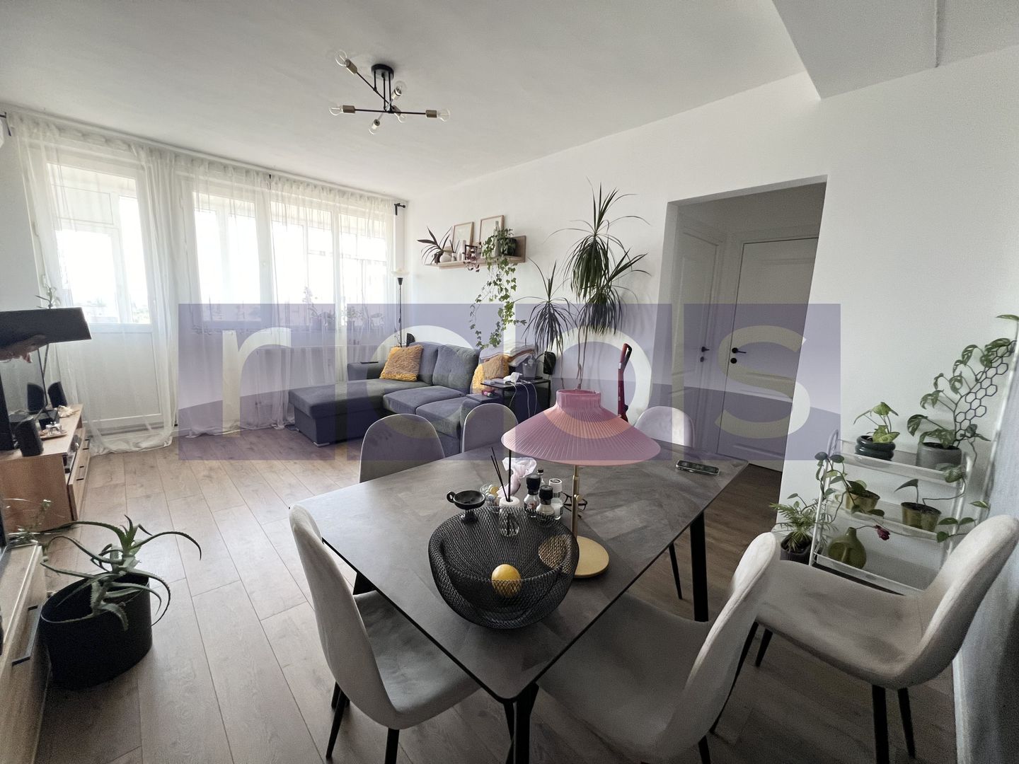 VANZARE 2 CAMERE | 1 MAI | RENOVAT 2024 | BALCON 10 MP | FARA RISC SEISMIC - Poză 2