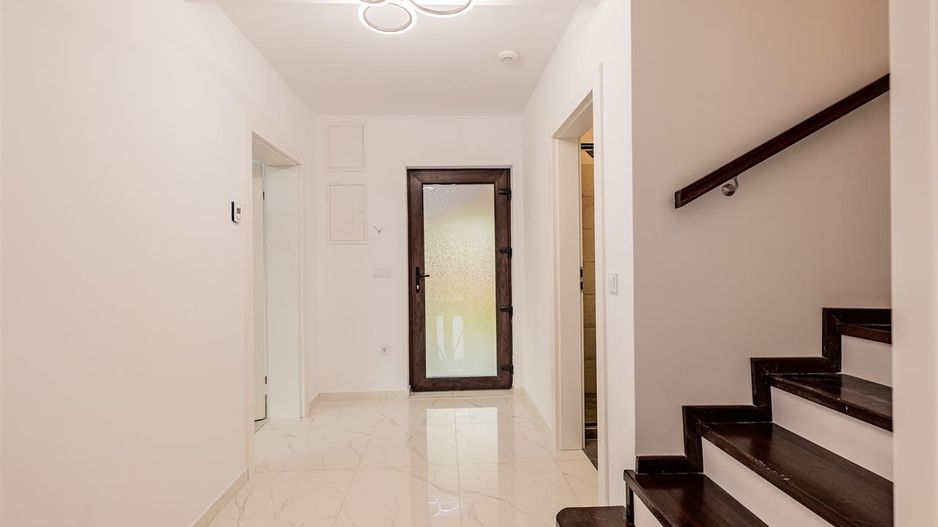 Vila in cartier rezidential, oportunitate personalizare interioare,Halchiu - Poză 26