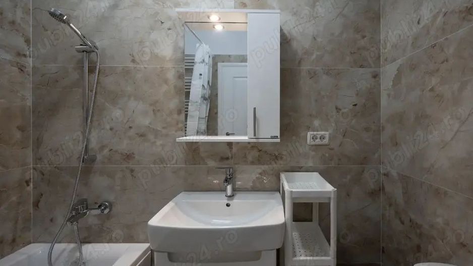 Închiriez apartament 2 camere lux, Unirii, centrală proprie - Poză 8