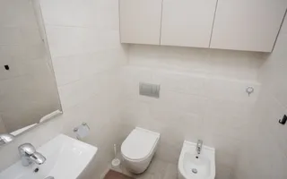 Spre vînzare apartament spațios, 2 dormitoare și living, sec. Botanica - Poză 16