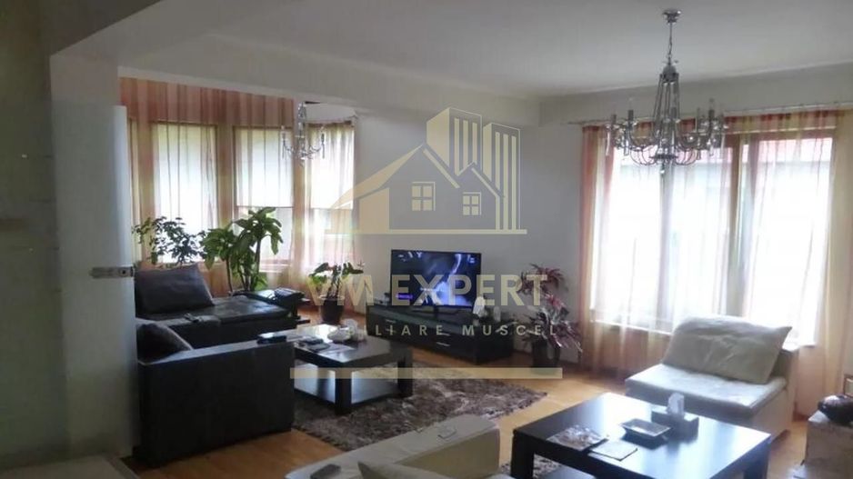 VILA 8 CAMERE, TEREN 511 MP, CENTRU CAMPULUNG - Poză 4