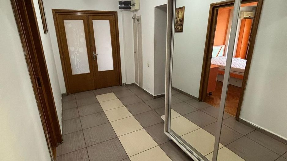 Vanzare Apartament 2 Camere Stradal Bulevardul Decebal - Poză 11