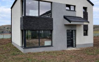 Casă individuală cu vedere la lac – Apahida