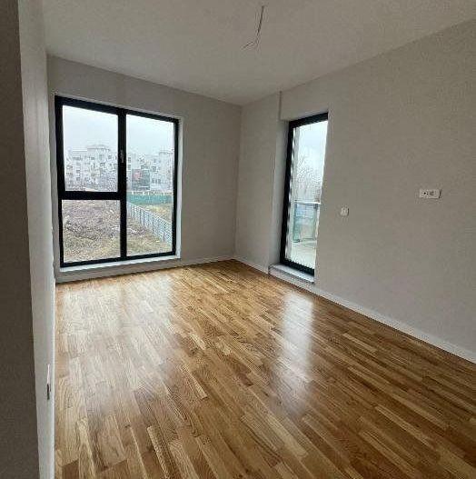 Apartament 2 camere, partial mobilat cu 2 garaje subterane - Poză 4