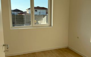 Bloc Nou. Gradina proprie de 103 mp si 2 locuri de parcare inscrise in CF. - Poză 9