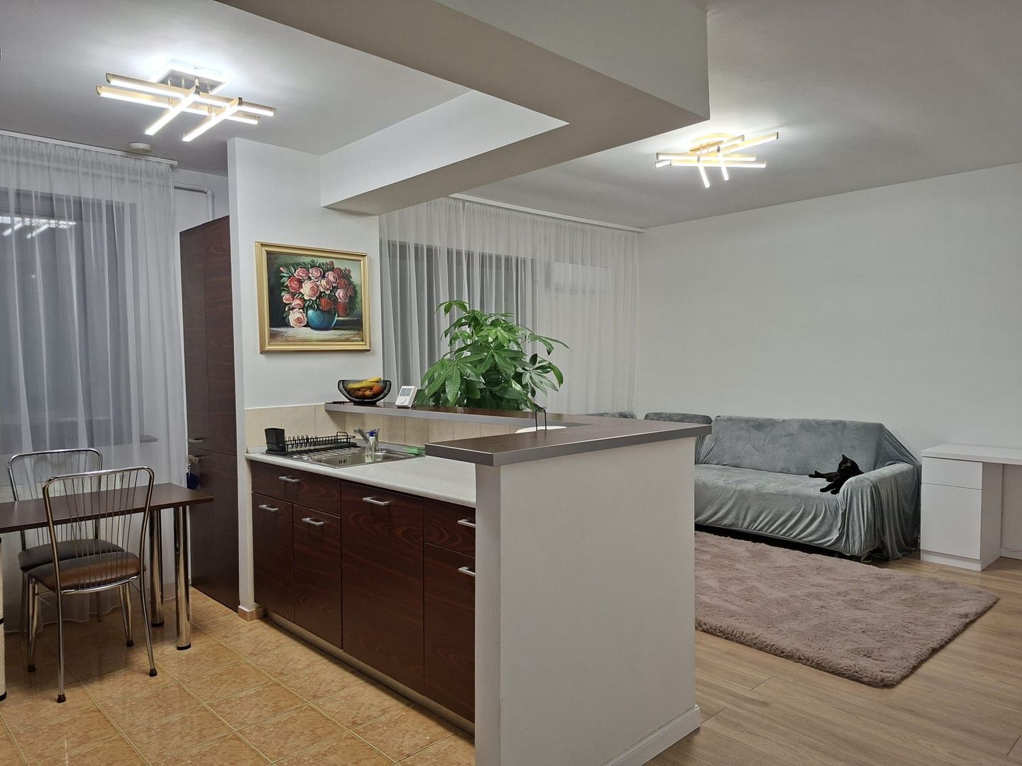 Apartament generos 2 camere - Delta Vacaresti - la 9 min Mall SunPlaza/ metrou. - Poză 1