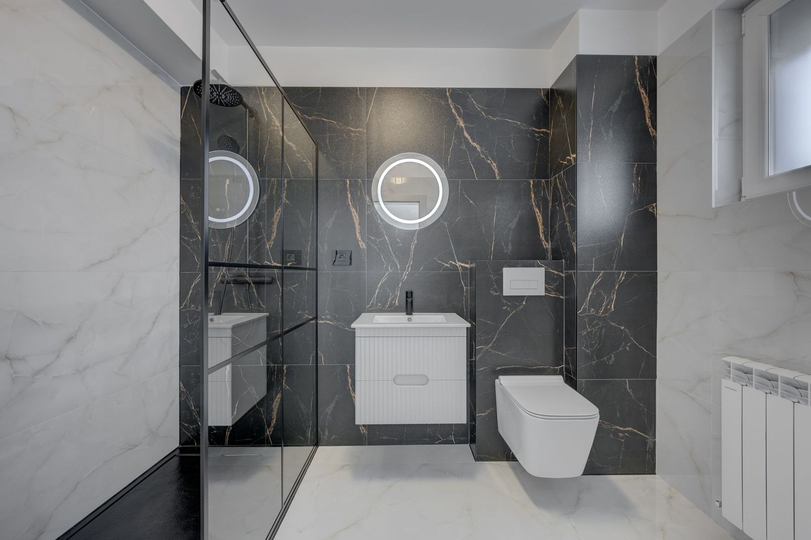 CASA TIPLA, Racordata la toate Utilitățile ! Domnești ! - Poză 7