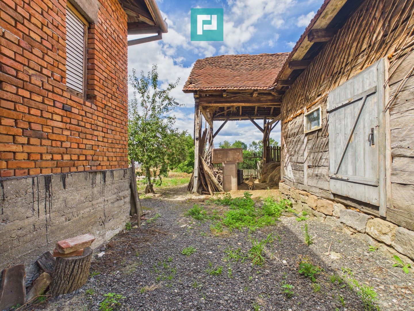 Casă semifinisată, cu 5 camere, în Bonțești Arad - Poză 15