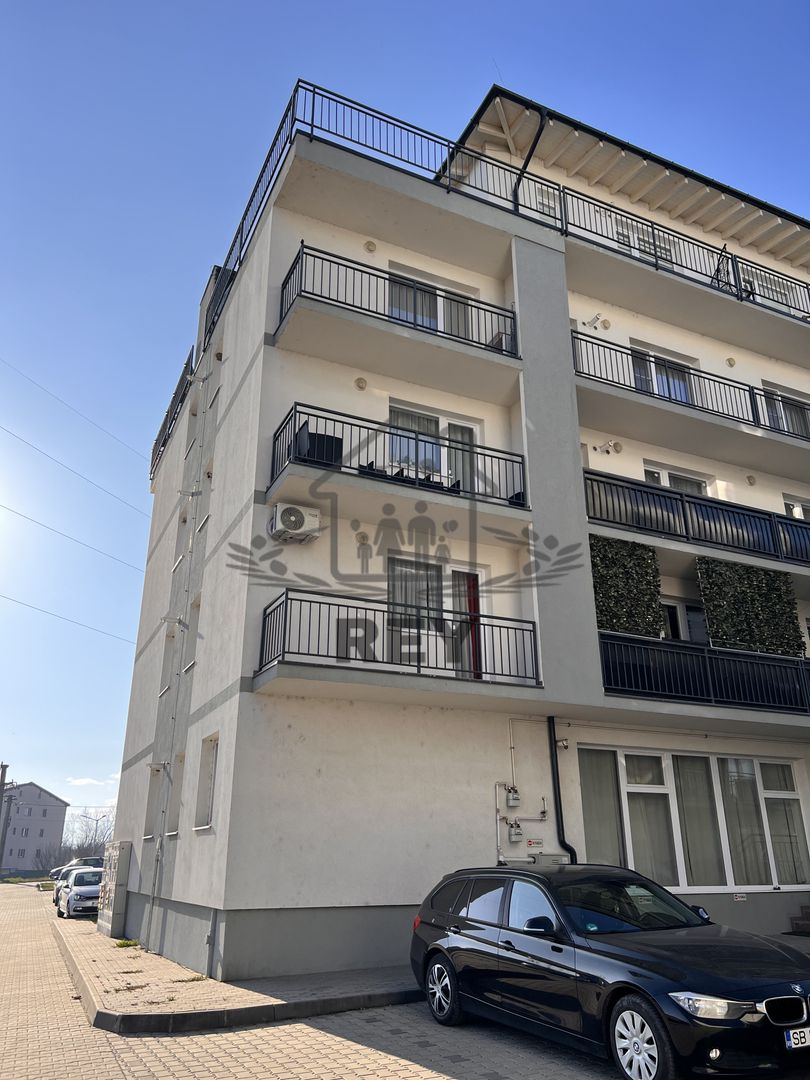 Ap. etaj 1,decomandat,2 camere,2balcoane,loc de parcare/Sibiu/Aeroport - Poză 7