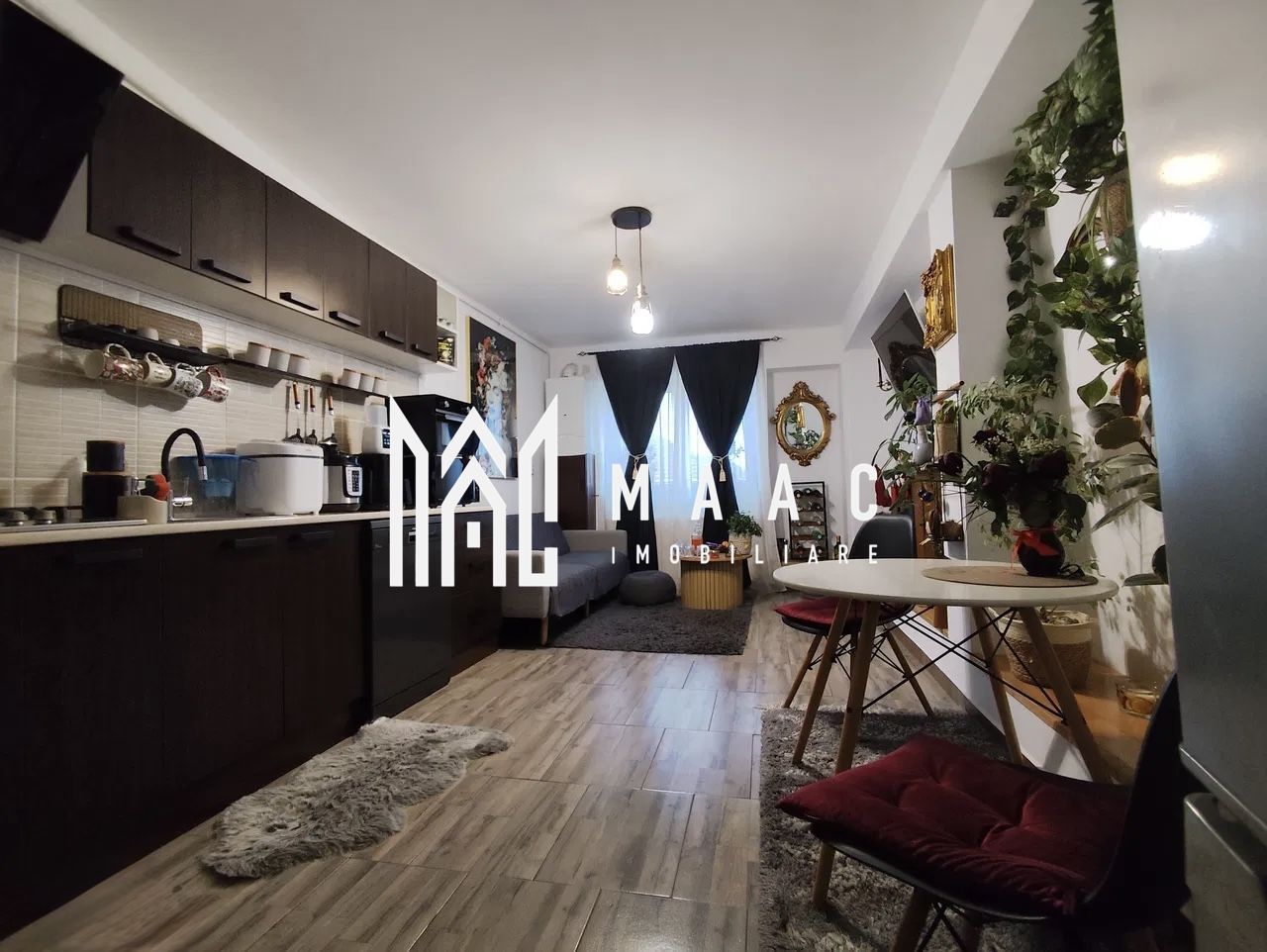 Apartament 2 camere | Intabulat complet | Balcon | V. Aaron - Poză 1