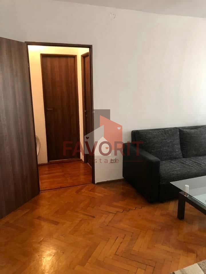2 camere | etaj 2 | centrala proprie | mobilat si utilat | zona excelenta | - Poză 4