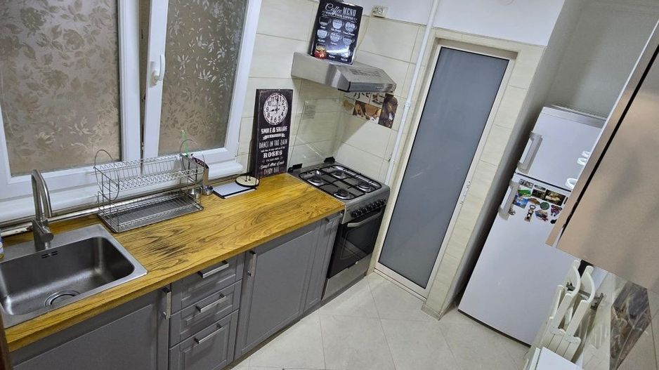 apartament 2 camere Eroii Revolutiei - Poză 3