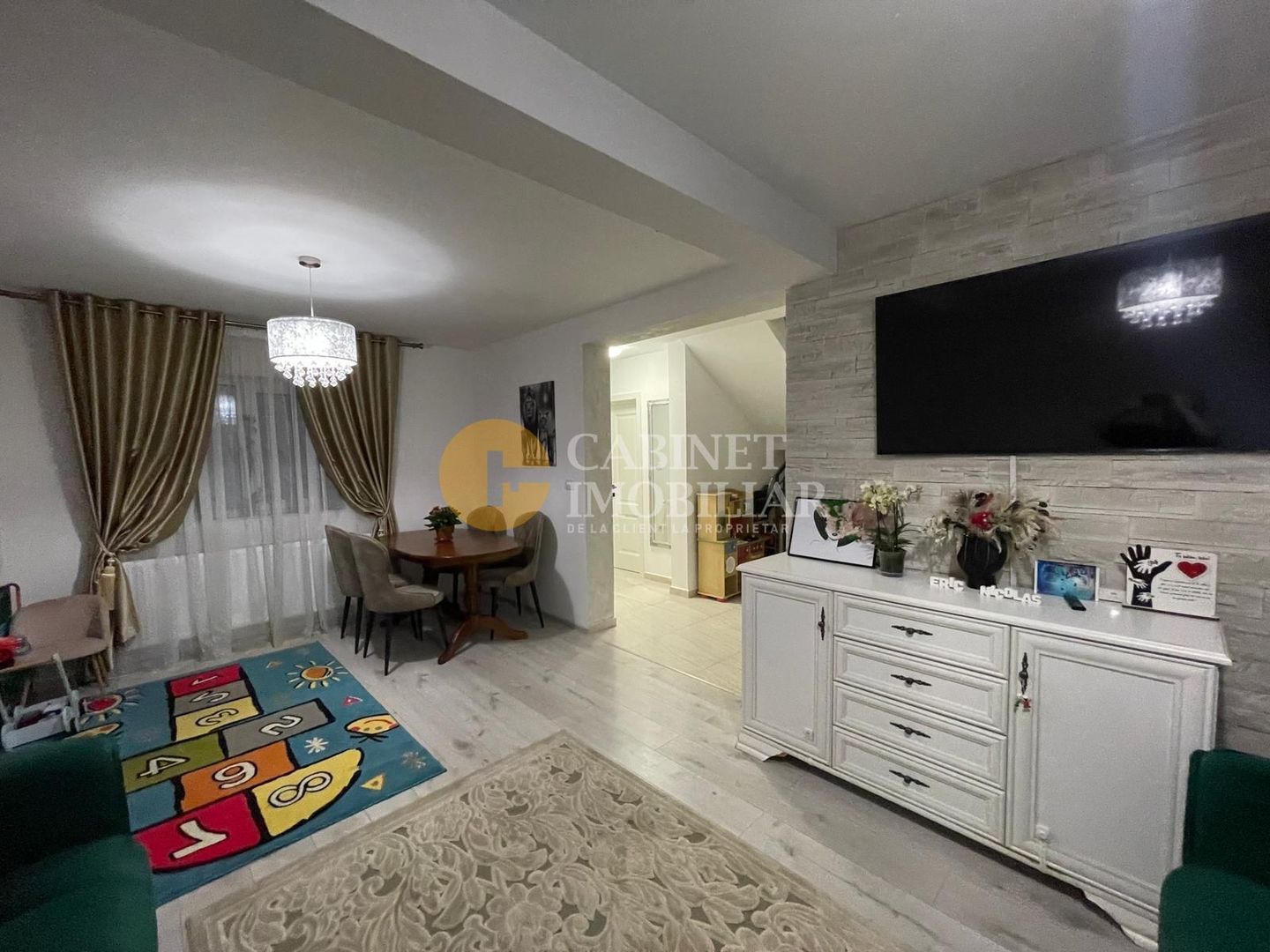 Vand casa tip duplex, mobila si utilat - Poză 2