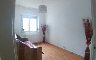 Apartament 3 camere de vânzare – Micro 21 | Etaj 2/4 | Centrală Ariston | Izolat - Poză 5
