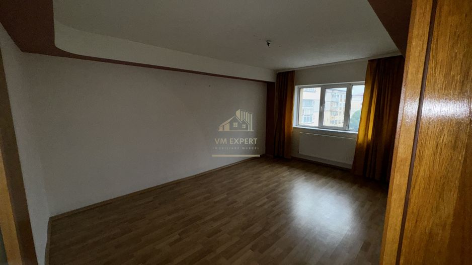 APARTAMENT CAMPULUNG TIP PENTHOUSE, 5 CAMERE GRUI - Poză 34