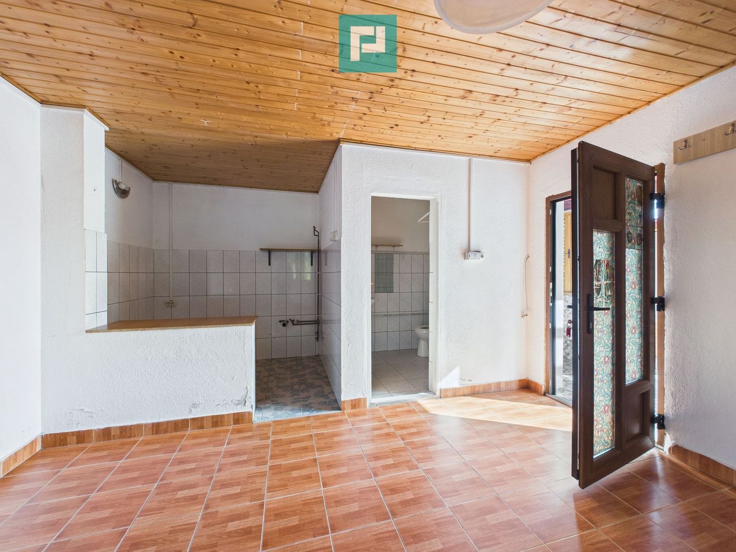 Casă cu o cameră, teren 350 mp în Subcetate - Poză 6