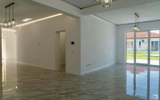 Duplex cu 4 camere si piscina | Cornesti - Poză 1