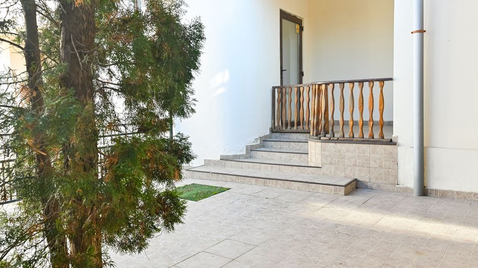 Casa-Vila de vanzare Zona Olimpia-Stadion 0% COMISION CUMPARATOR - Poză 3