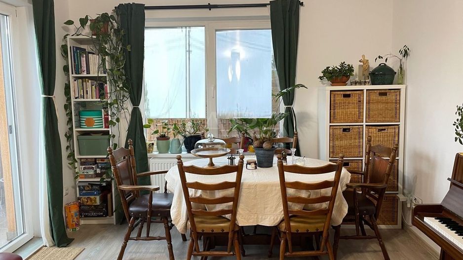 Apartament cu 4 Camere în Baciu, Zona Primăriei - Poză 1