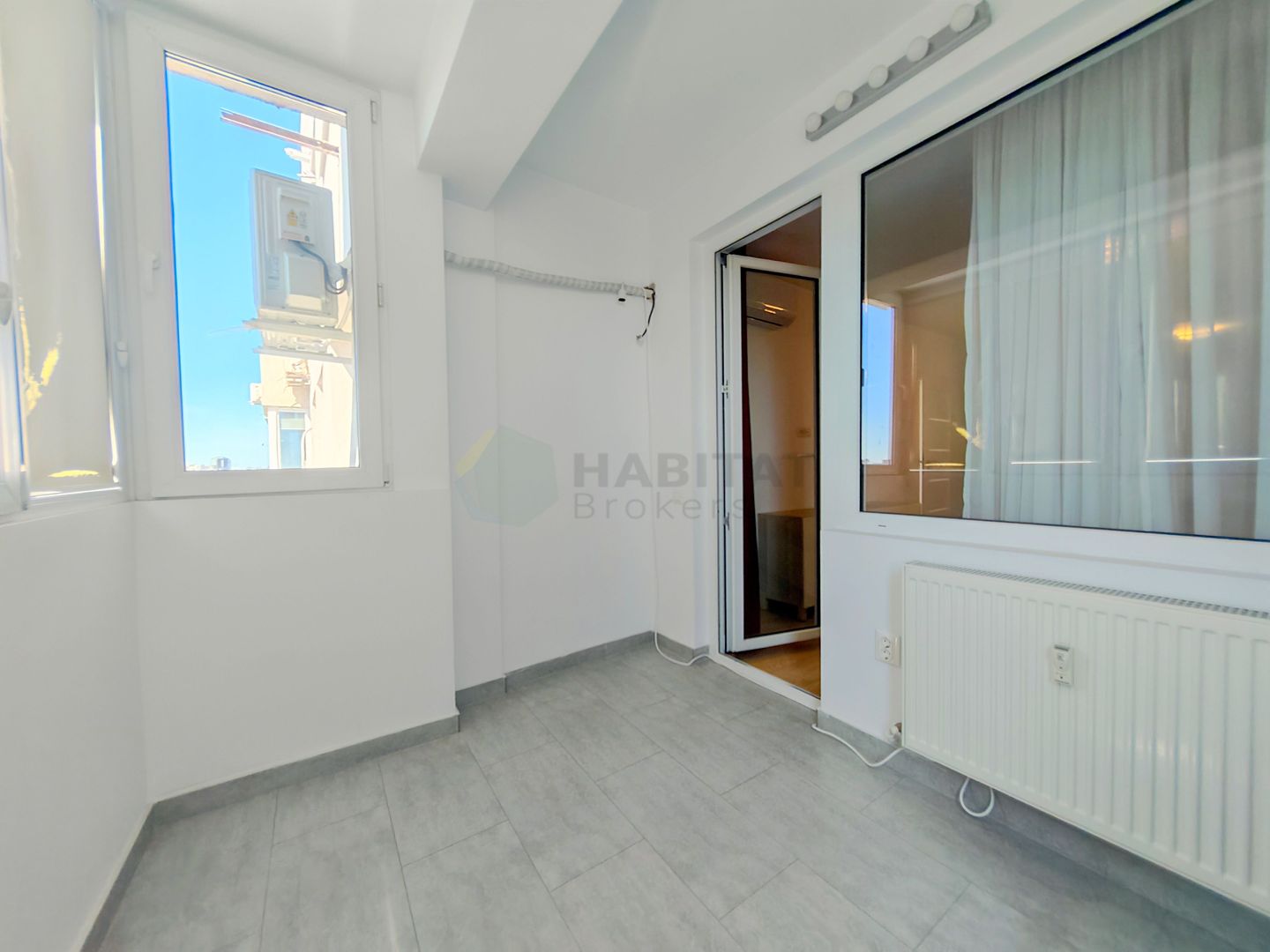 Apartament modern cu 2 camere – 56 mp – metrou Dristor - Poză 5