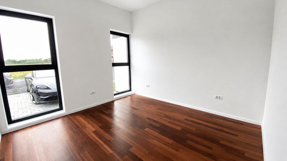 COMISION 0%, Duplex 5 Camere, Despartit Camera Tehnica, 125mp, SACALAZ - Poză 4