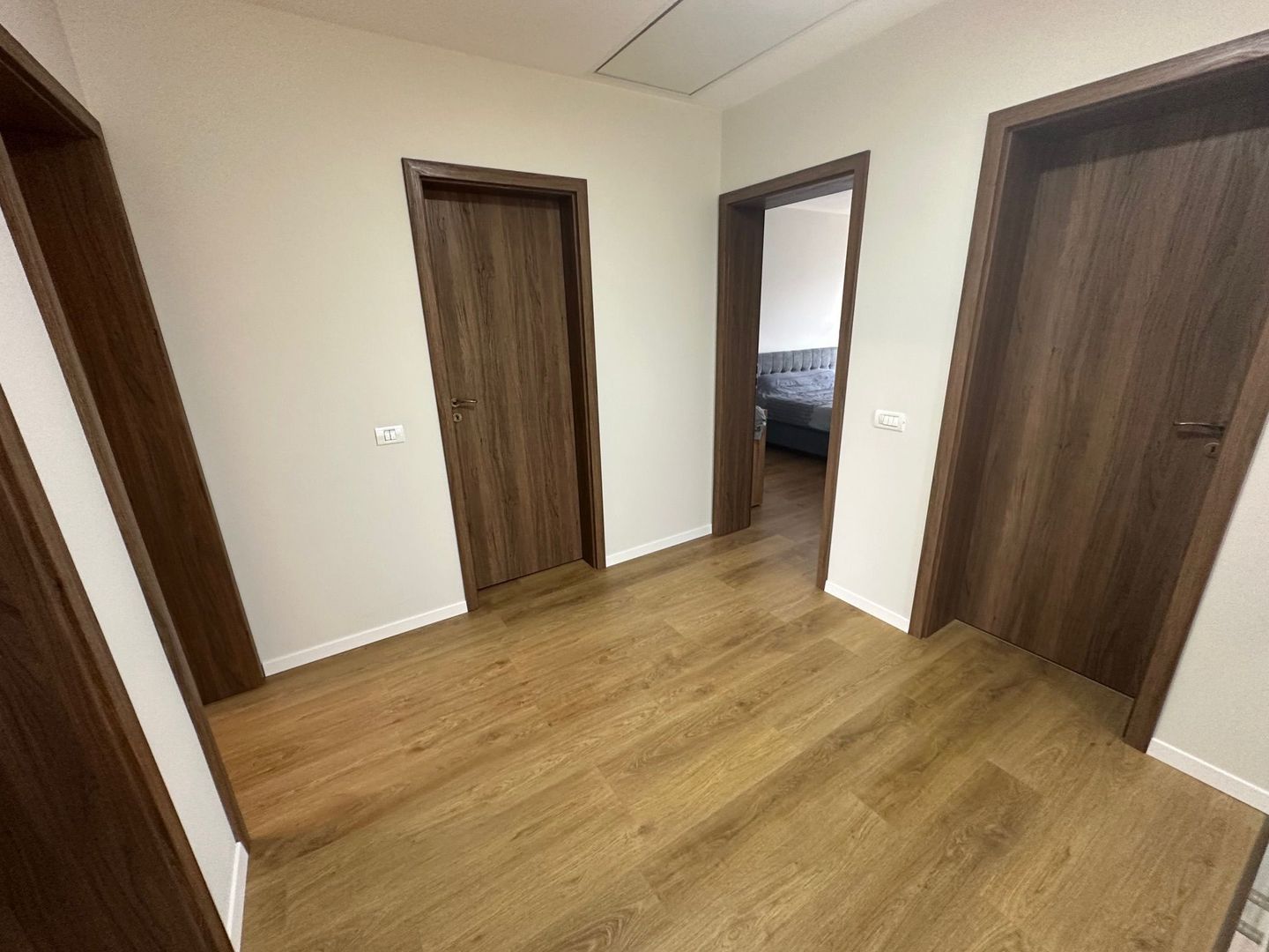 Duplex deosebit cu garaj și subsol - Poză 27