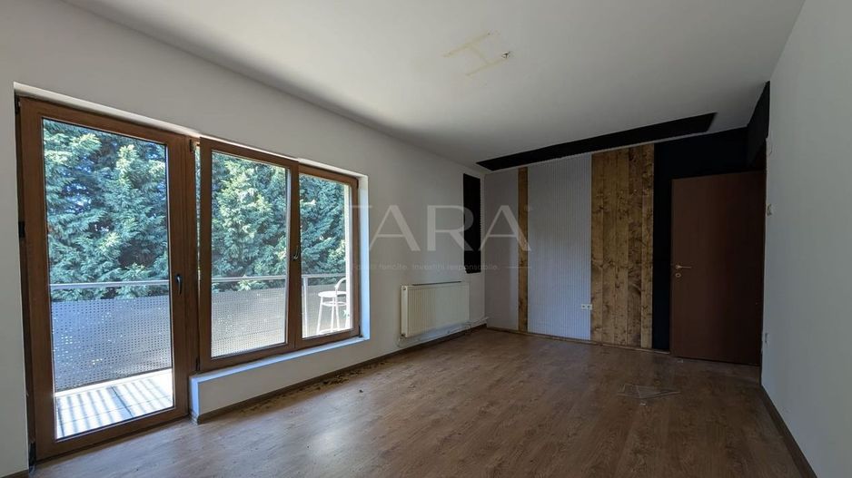 Apartament 4 camere, Cluj-Napoca, etaj 2, decomandat, 3 balcoane. - Poză 1