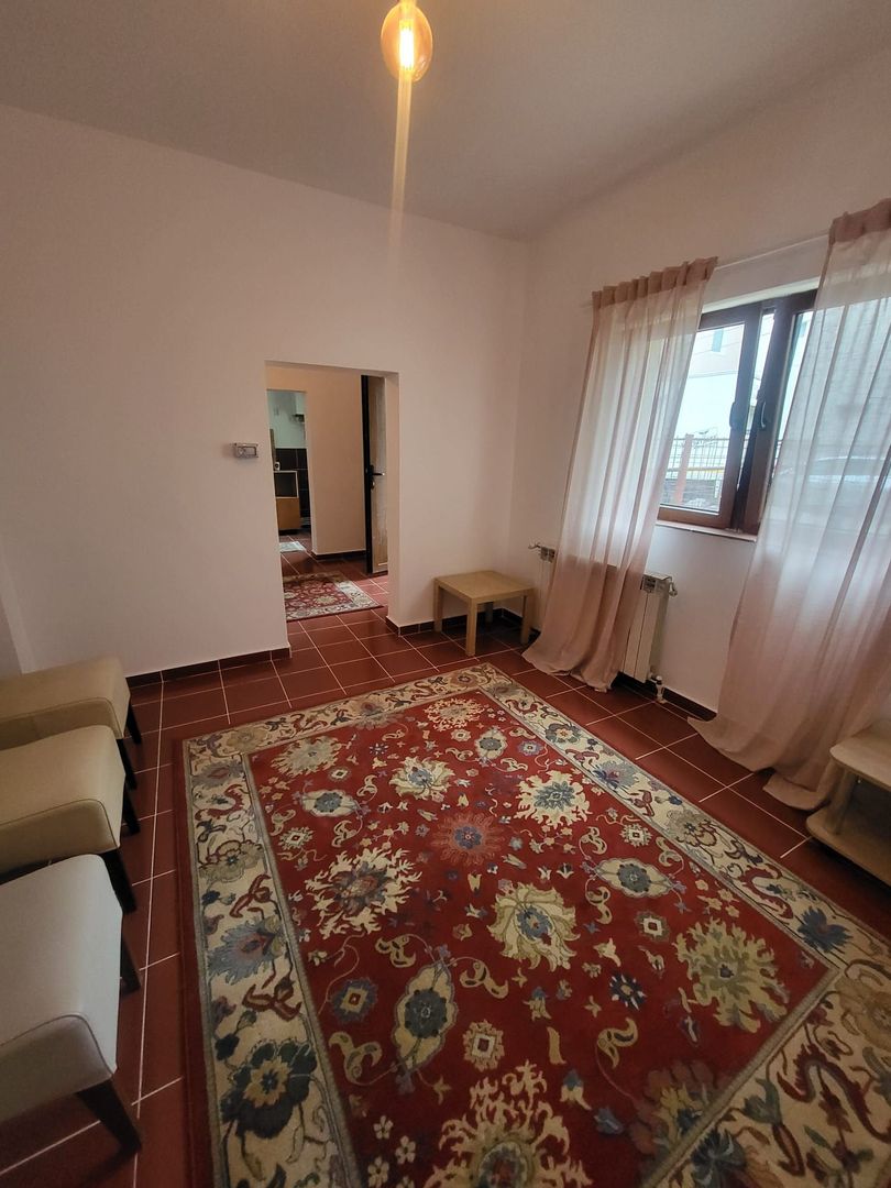 Casa mica, tip studio, centrala si curte proprie, 700 m distanta metrou Iancului - Poză 2