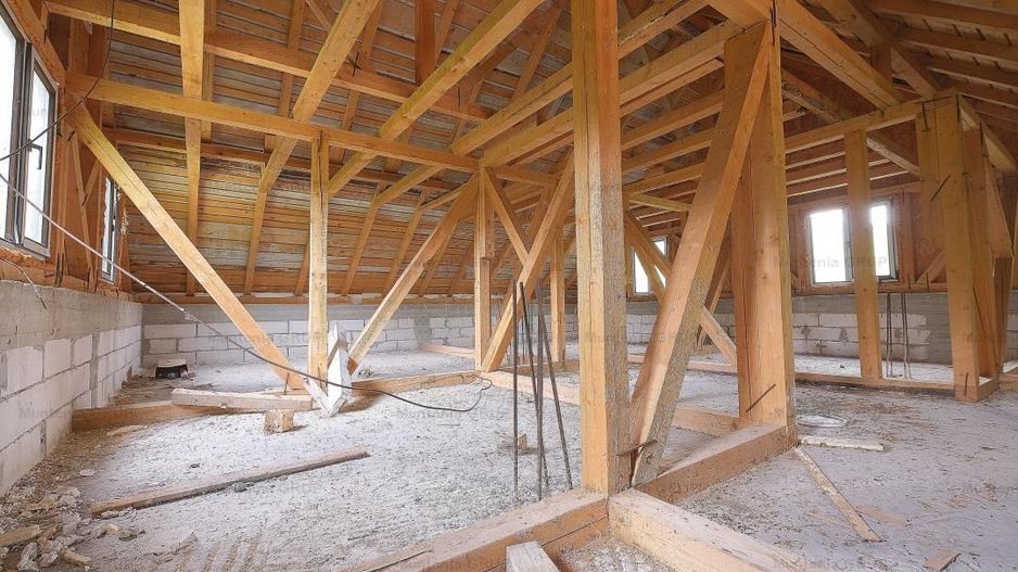 CHEIA - Valea Popii, vanzare vila S+P+E+M exceptionala, posibil si in rate - Poză 14