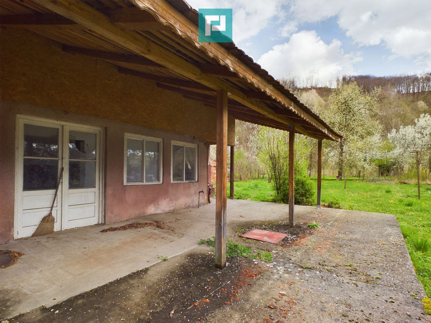 Casă în Moneasa - Poză 3